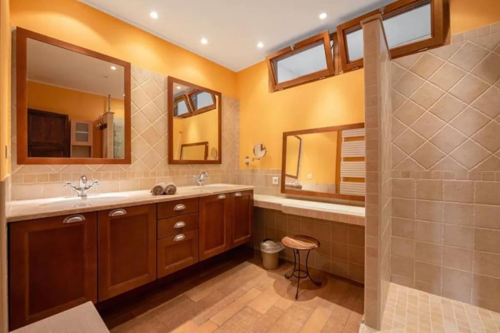 La Majestueuse Cite Apartment *